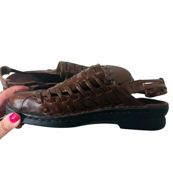 Clarks Women's Brown Sandals Size 7M Cushioned Comfort Braided Leather Slip On - Picture 5 of 10